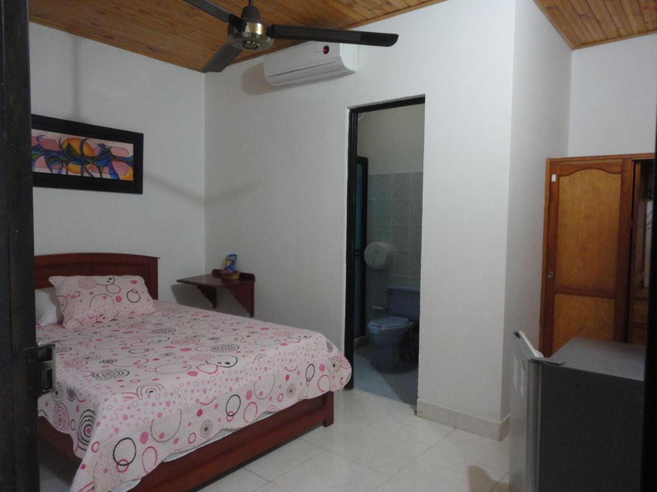 Casa Hotel Kerana Moon Puerto Boyaca Esterno foto